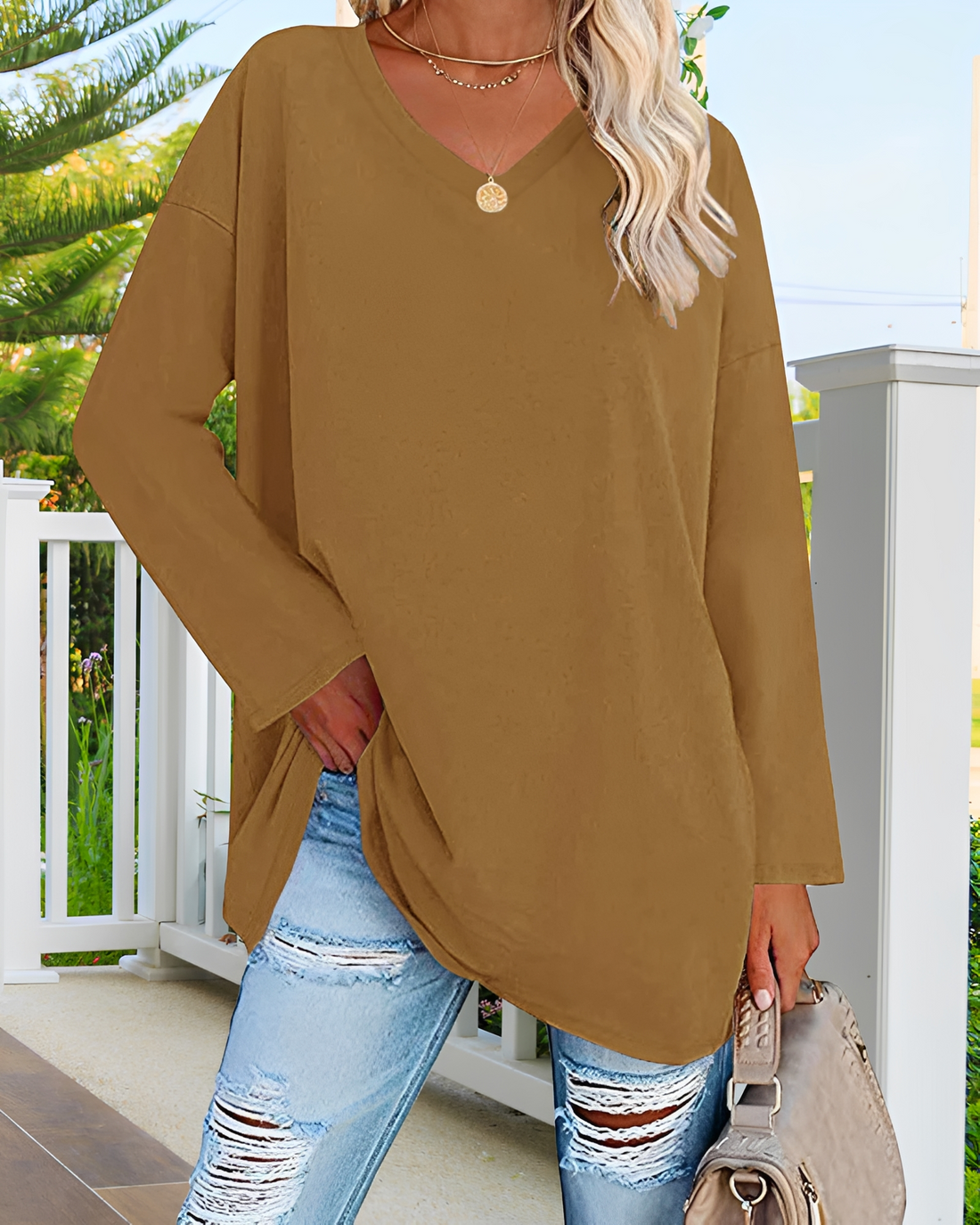 Kendra - Elegantes V-Neck-Shirt mit entspannter Passform