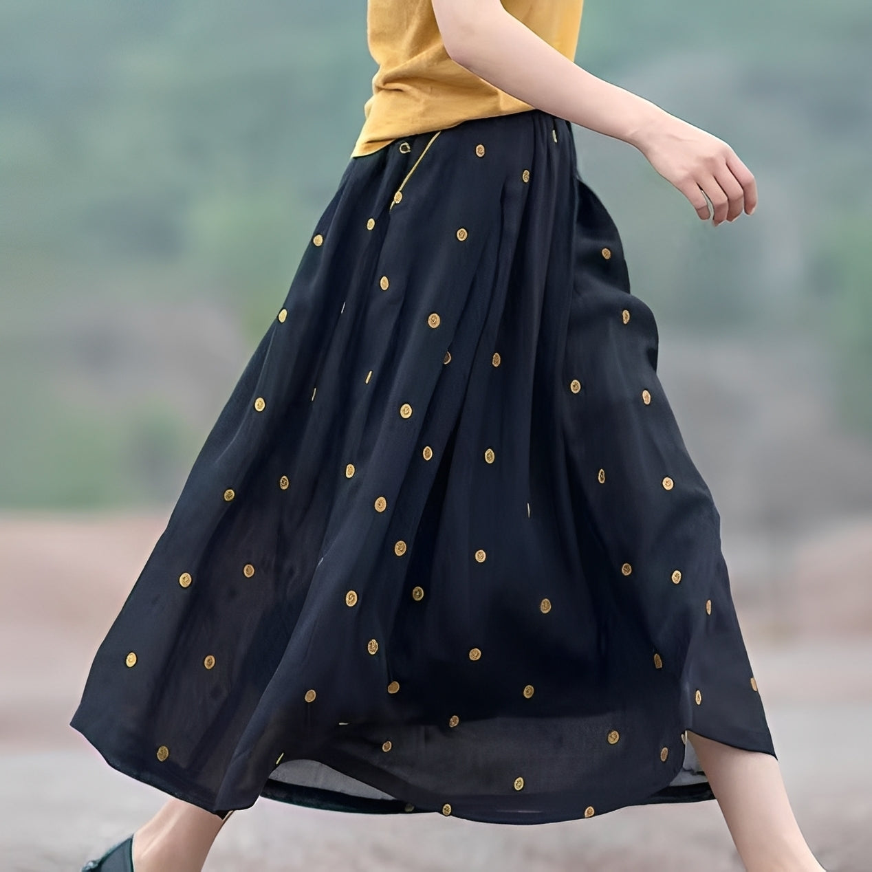 Thea - Bequemer Damenrock mit Polka-Dots