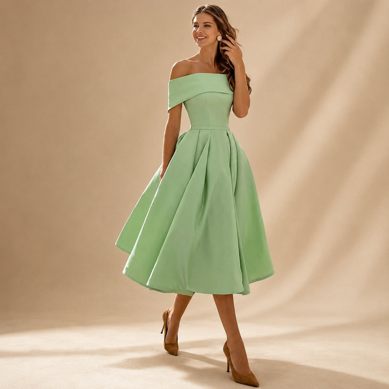 Erika - Stilvolles Kleid mit freien Schultern