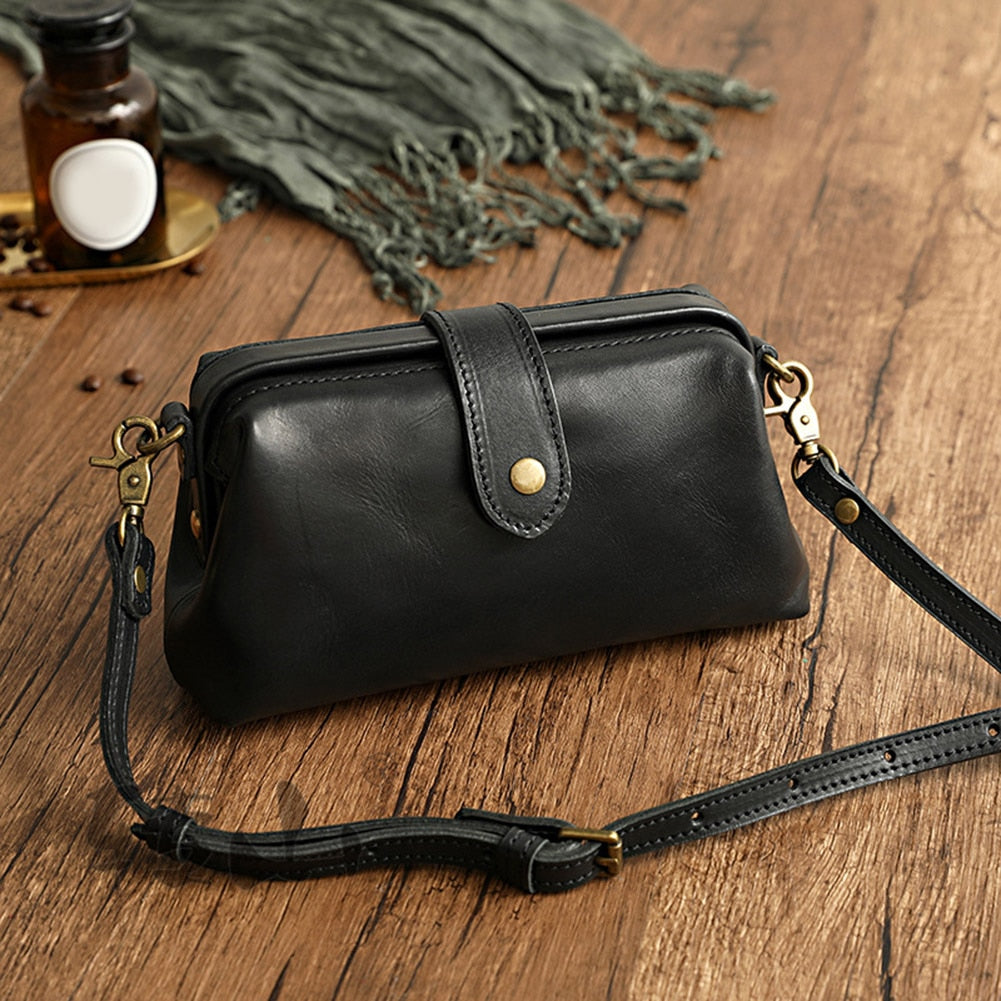 Fabienne - Handgefertigte Retro-Tasche